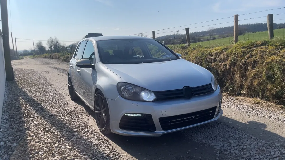 Volkswagen Golf 2010 - Image 4