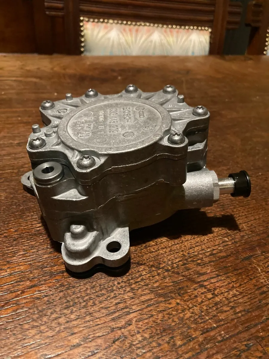 03G 145 209 High pressure pump and vacuum unit - Image 3