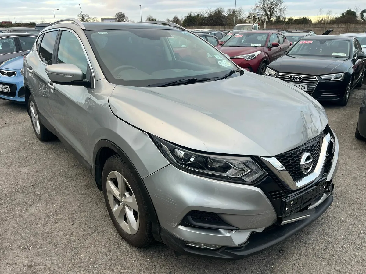 Nissan Qashqai 201 , light damage - Image 1