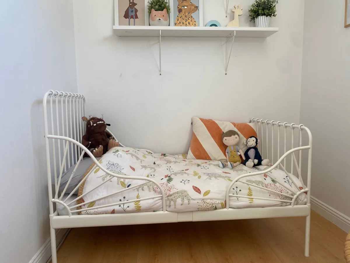 Toddler bed - Image 1