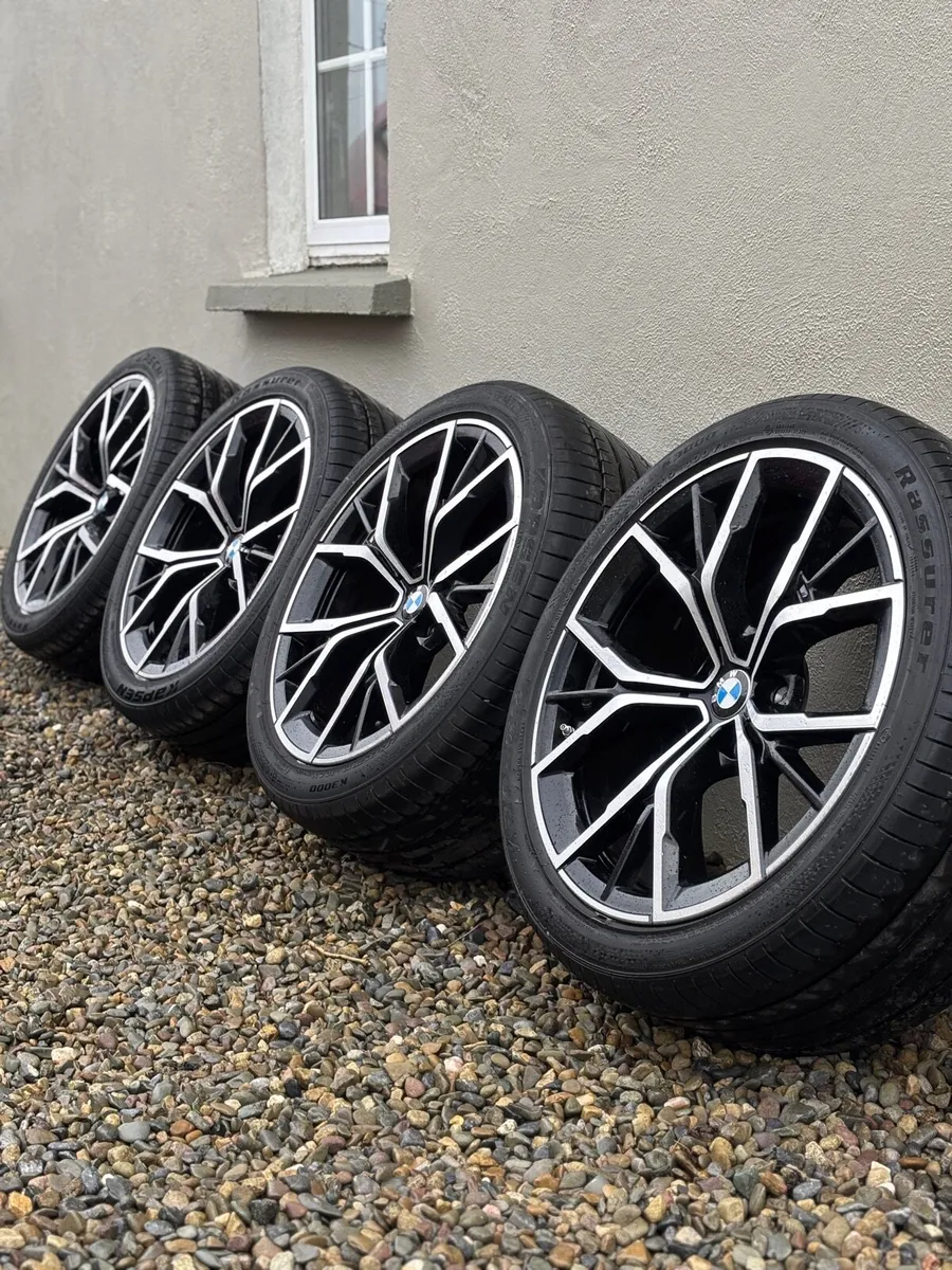 G30 LCI M-Sport Genuine Alloys - Image 1