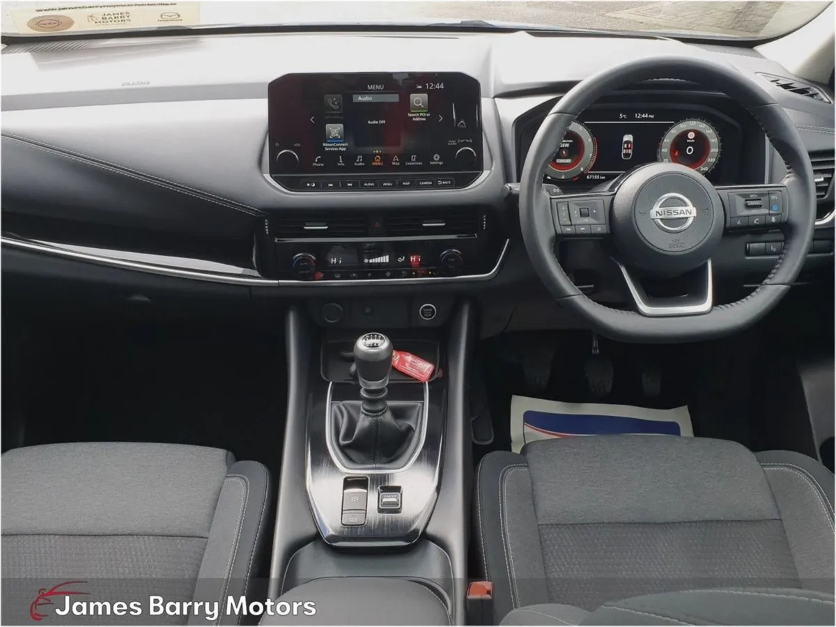 Nissan QASHQAI 1.3 PET Mild Edition Premiere Edit - Image 3
