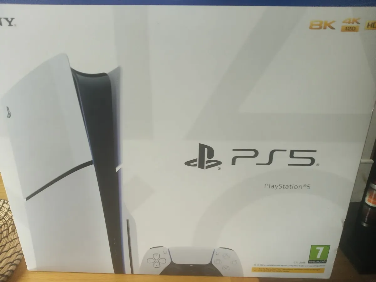 Play Station 5 - Image 1