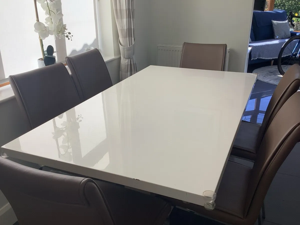 Dining Table & Chairs - Image 2