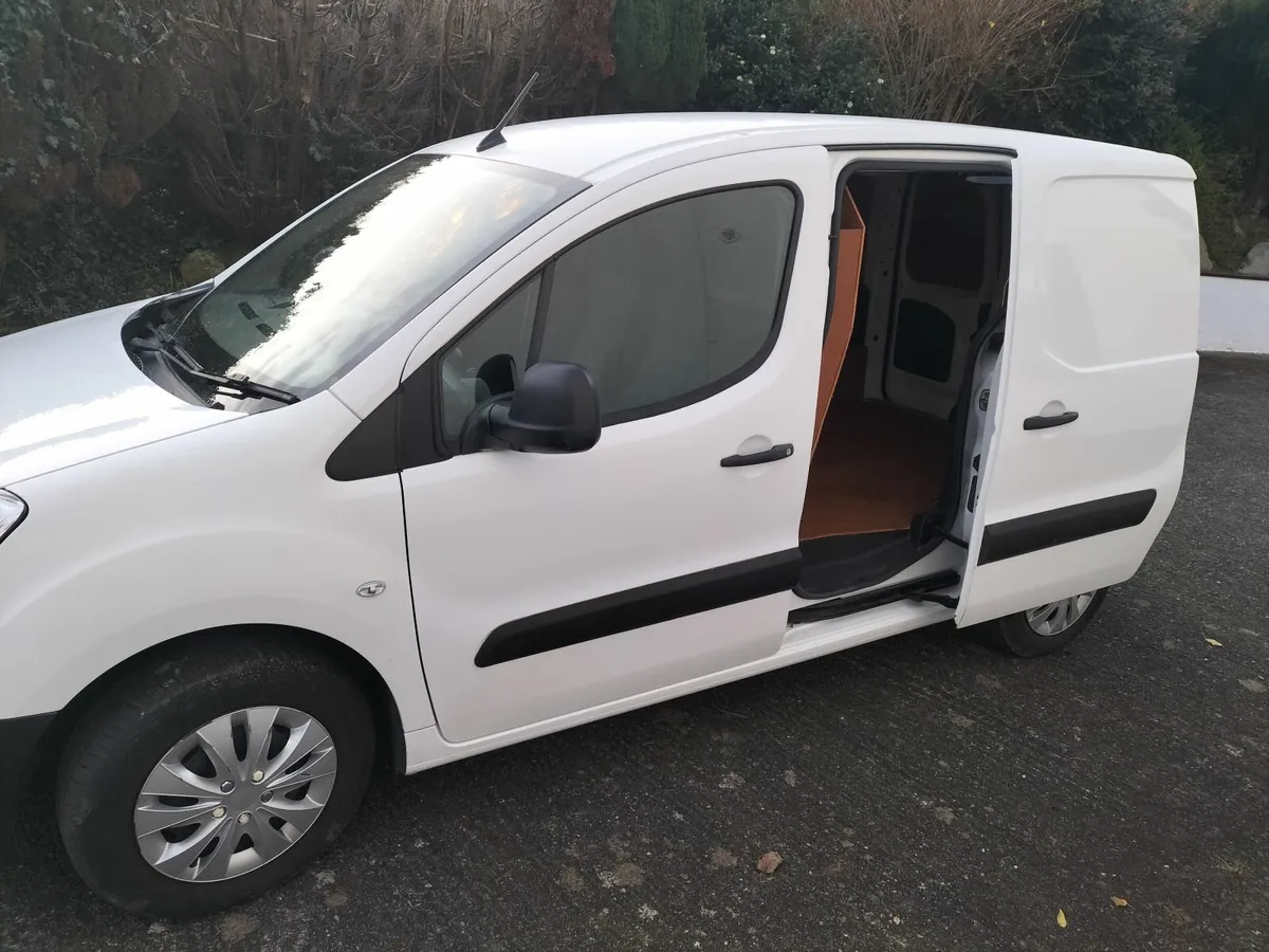 Citroen Berlingo 2018 - Image 2