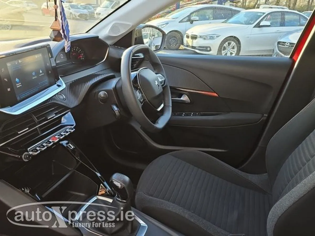 Peugeot 208 Active 1.2 - Image 2