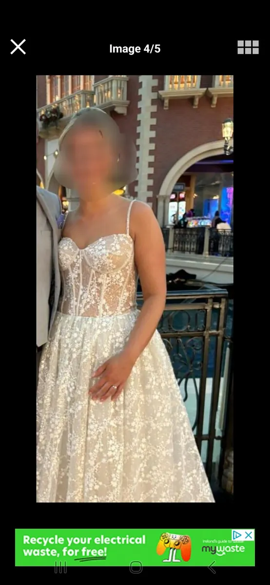 Wedding dress - Image 1