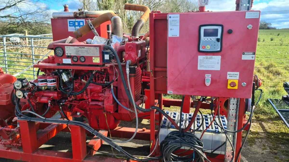 Clarke Fire Pump Engine c/w control panel - Image 1