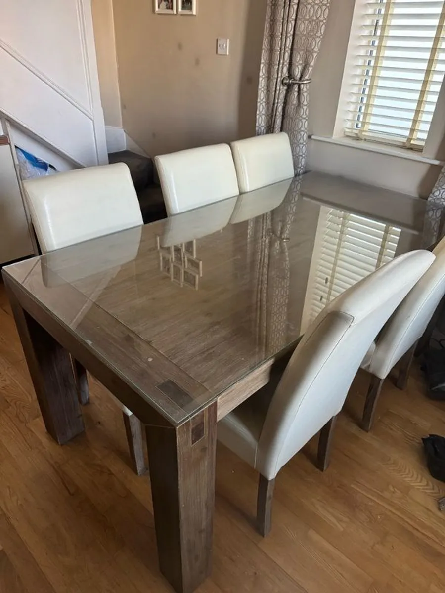 dining - Image 3