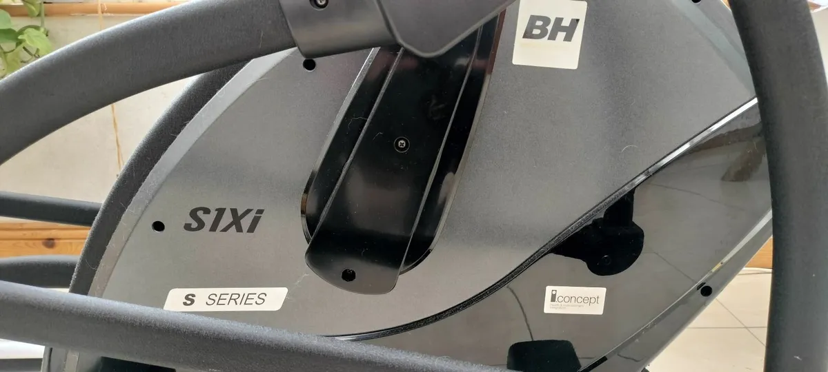 BH S1Xi Multimedia Crosstrainer - Image 3