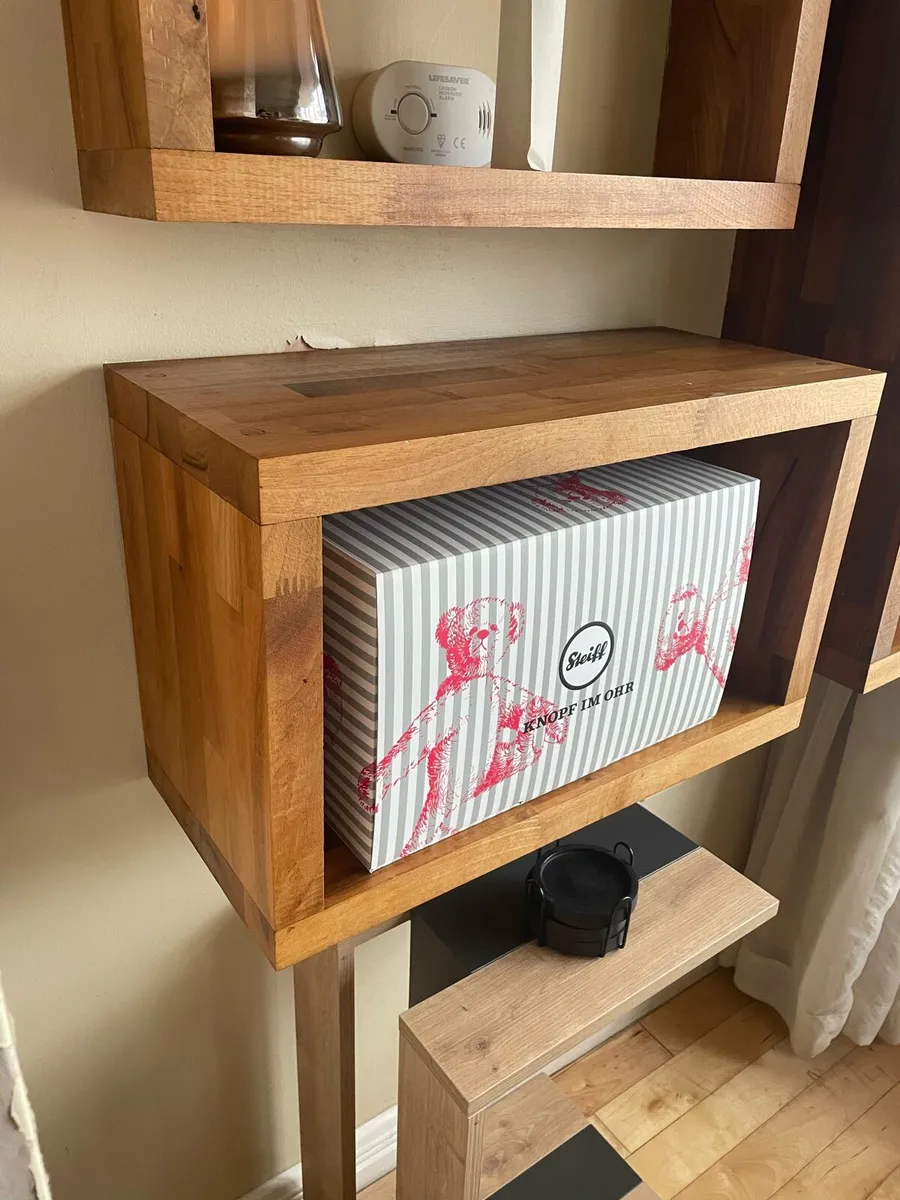 Solid wood shelves - Image 3