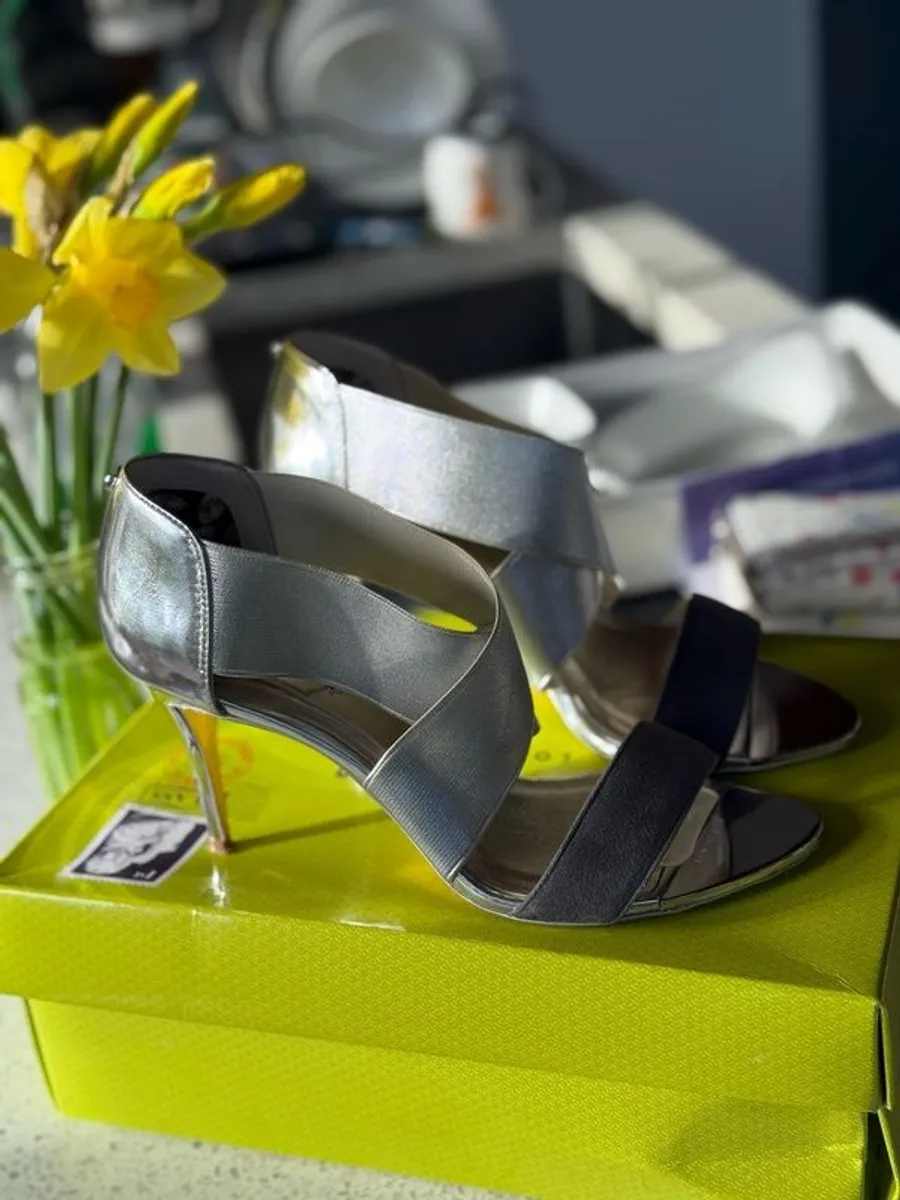 shoes - Image 2