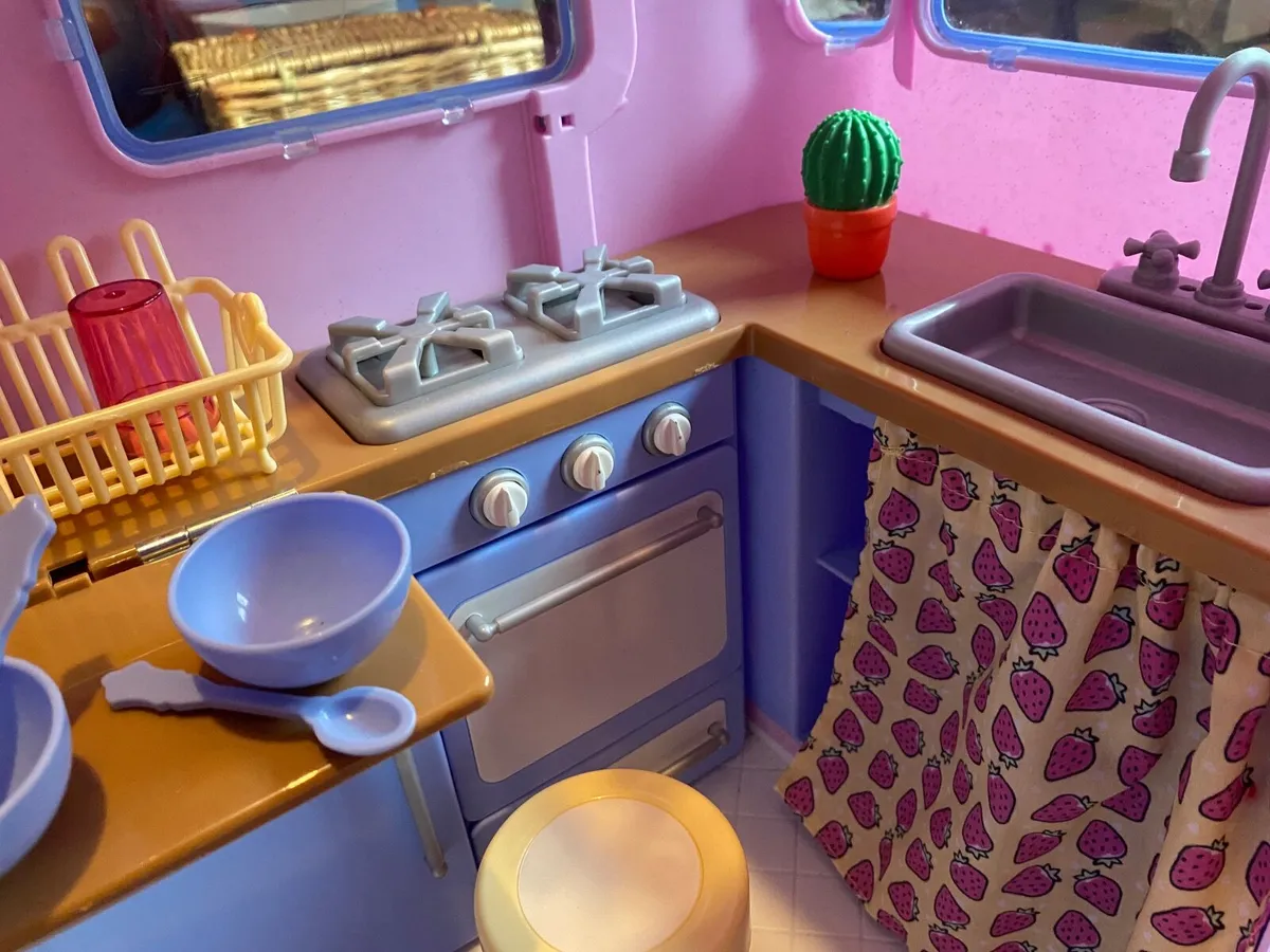Our Generation Camper Van and three dolls bundle - Image 4