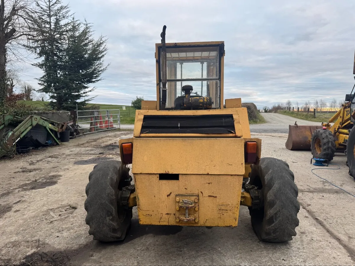 Forklift all terrain €7,500 - Image 2