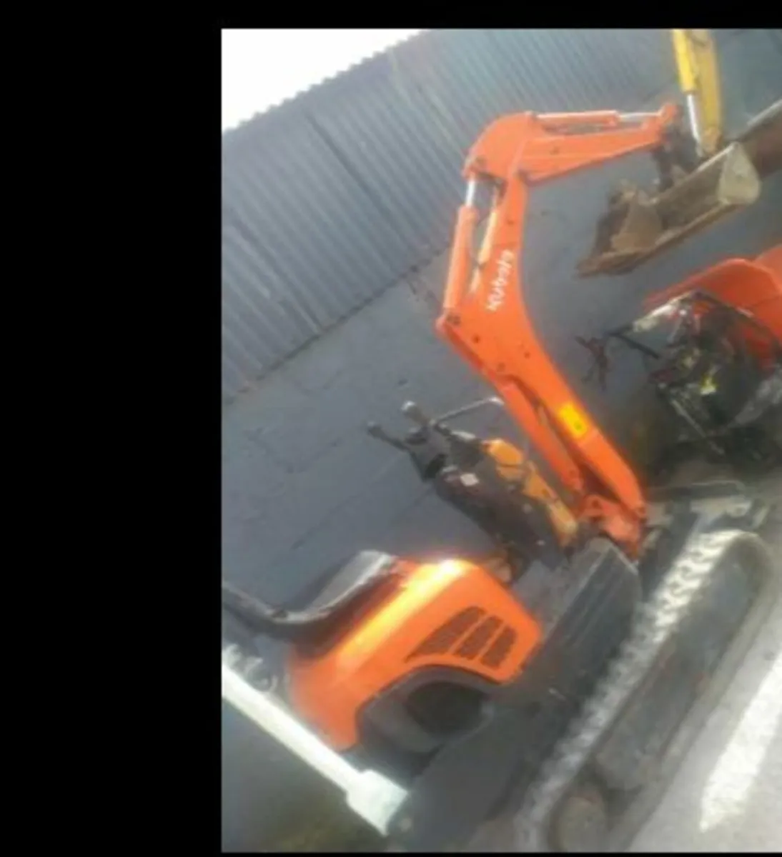 STOLEN MINI DIGGER!! - Image 1