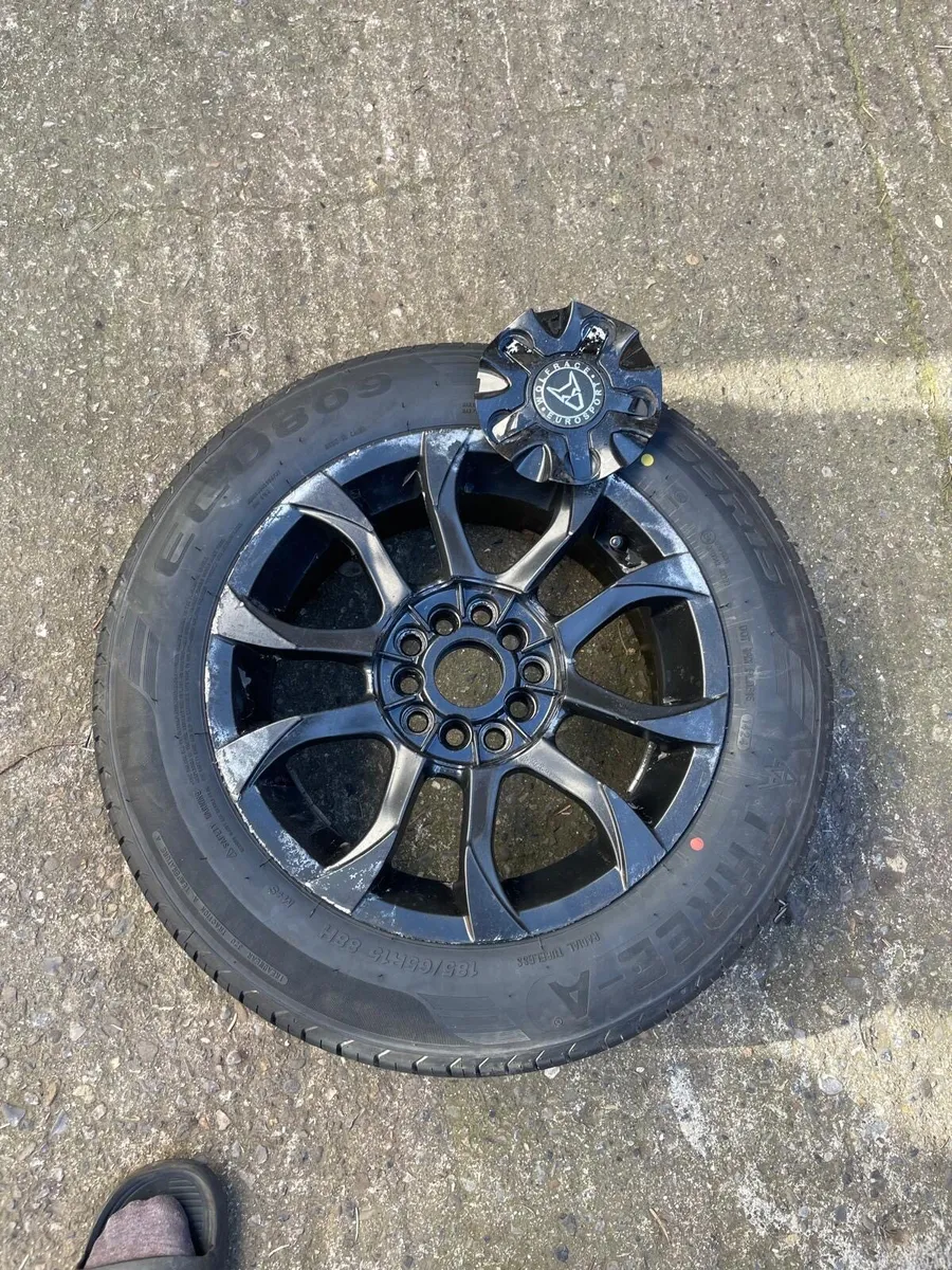 Skoda/ VW Alloy Wheels & Tyres 185/65/R15 - Image 1