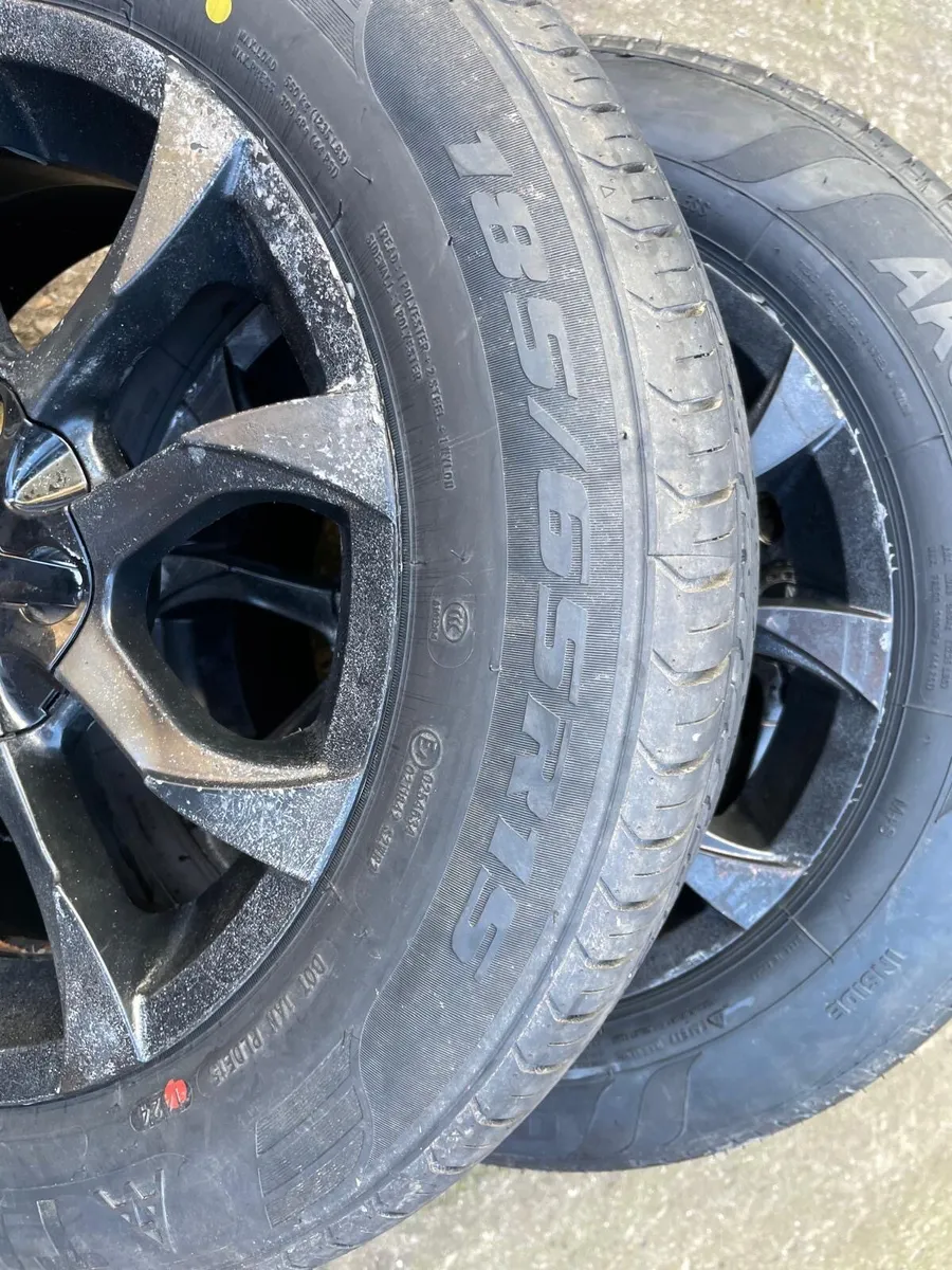 Skoda/ VW Alloy Wheels & Tyres 185/65/R15 - Image 4