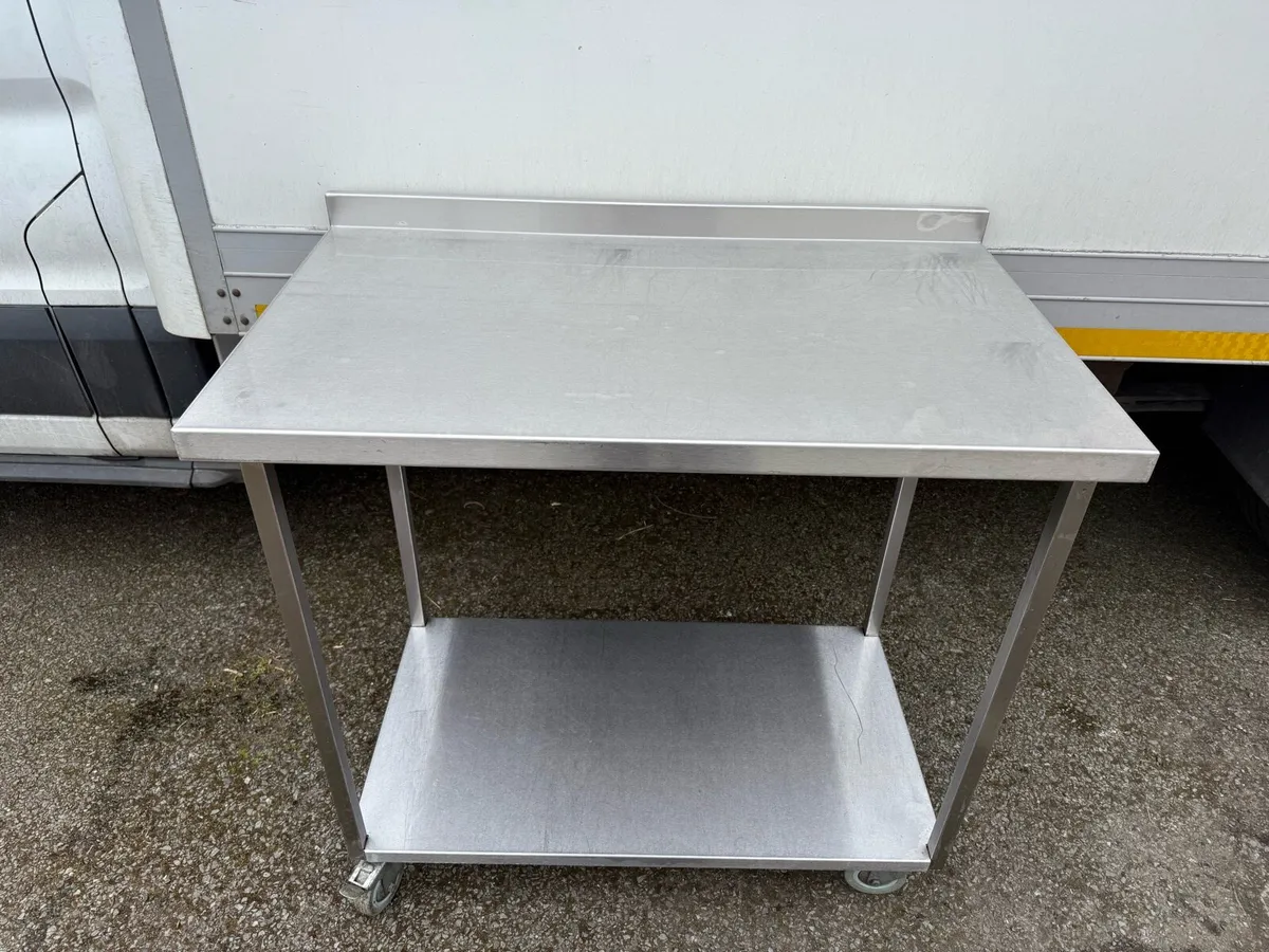 1m stainless steel table - Image 1