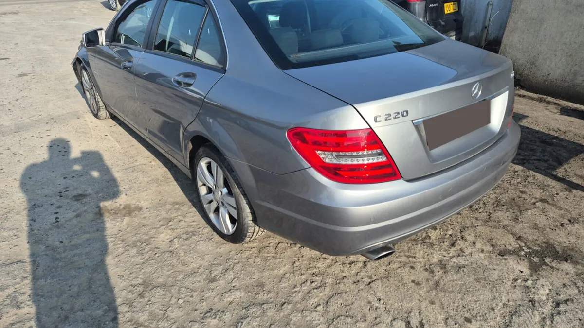 2011 MERCEDES-BENZ C CLASS 2.1 CDI FOR BREAKING - Image 2