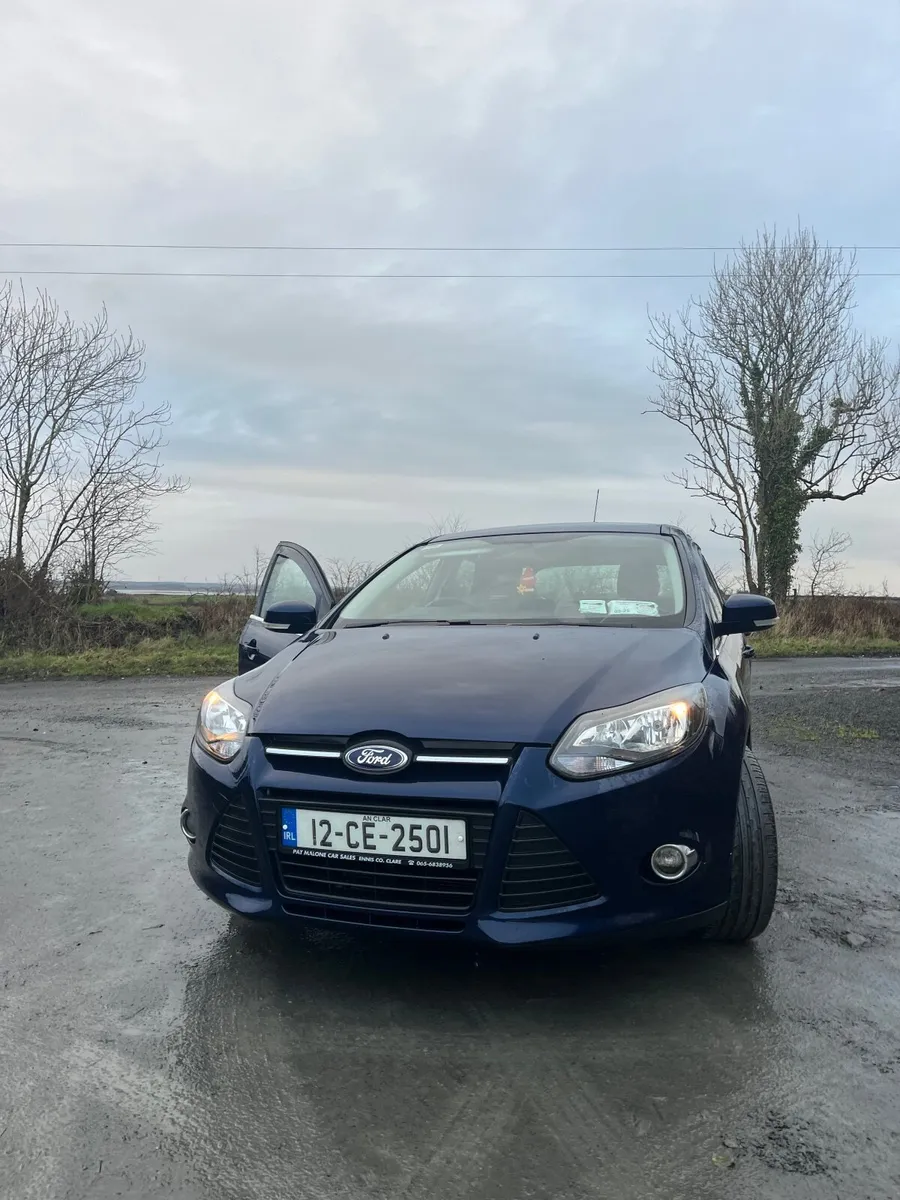 Ford Focus 2012 - Image 2