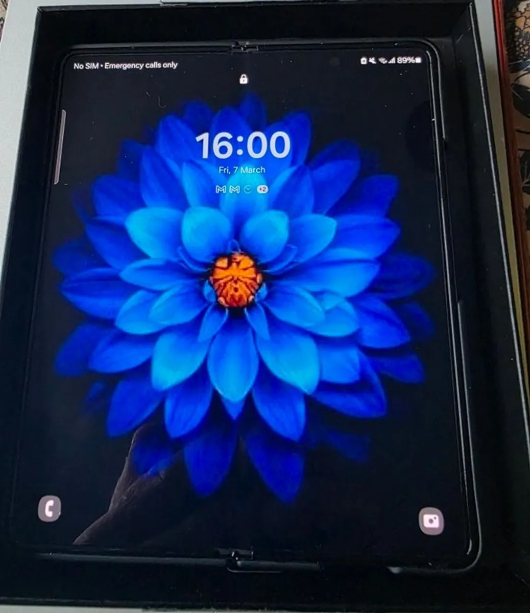 Samsung Fold 5 - Image 2