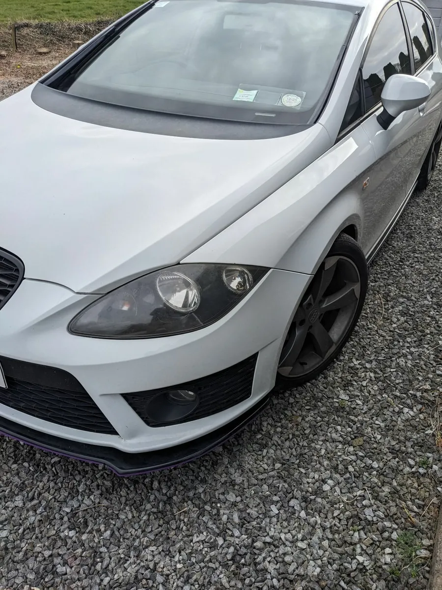 SEAT Leon 2012 NCT 07 2026 - Image 4