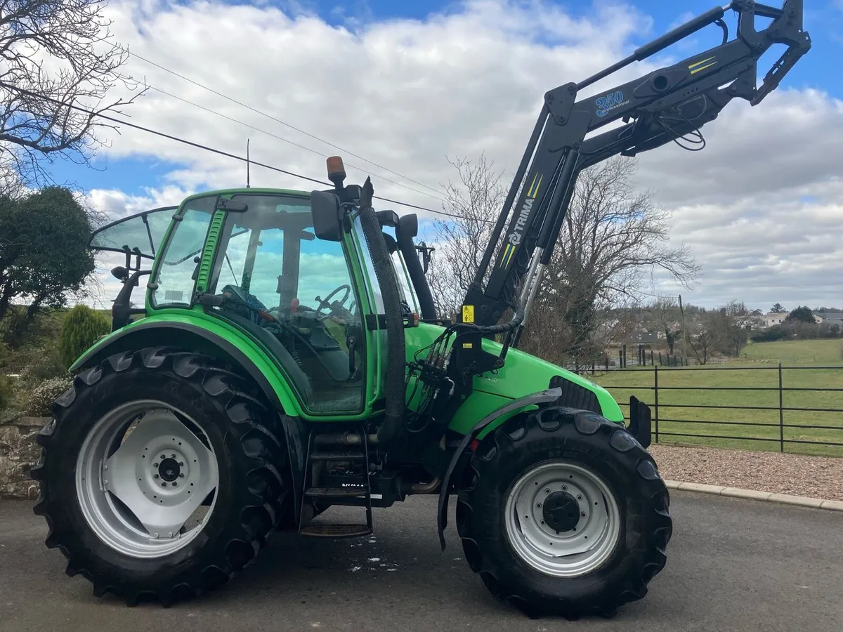 DEUTZ 4 WD with Loader - Image 2