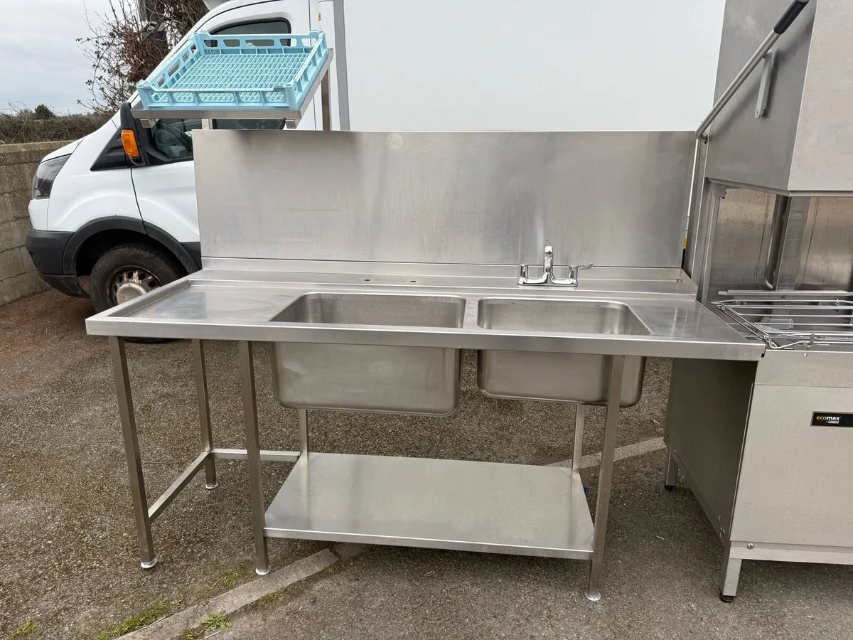 Hobart Ecomax pass through dishwasher - Image 3