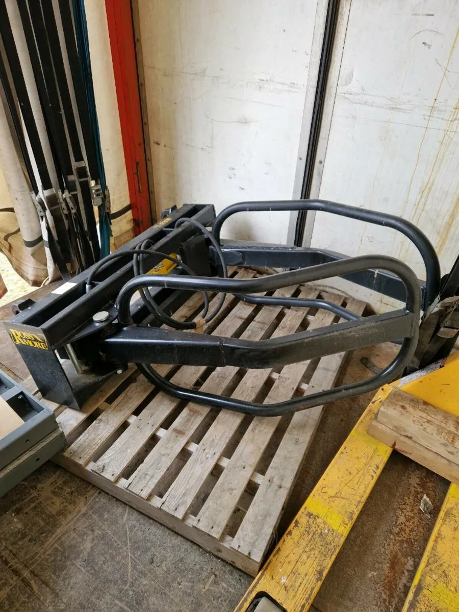 Rossmore Soft hands bale grab - Image 1