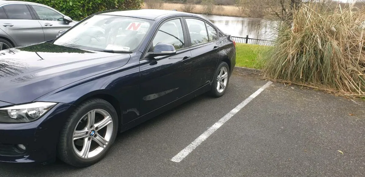 BMW series 3 2014 automatic low kilos - Image 1