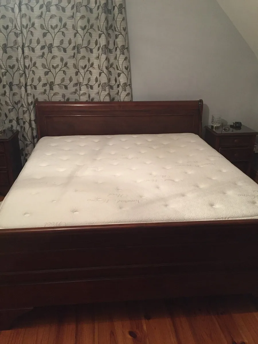 Willis & Gambier Superking Sleigh Bed - Image 1