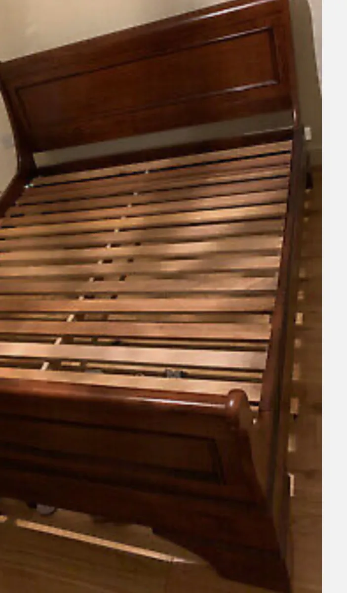 Willis & Gambier Superking Sleigh Bed - Image 3