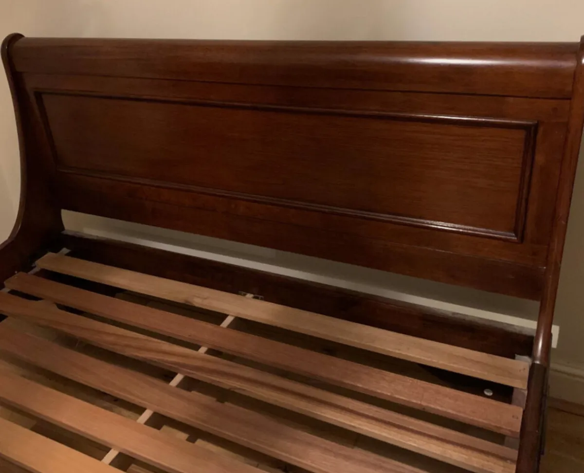 Willis & Gambier Superking Sleigh Bed - Image 4