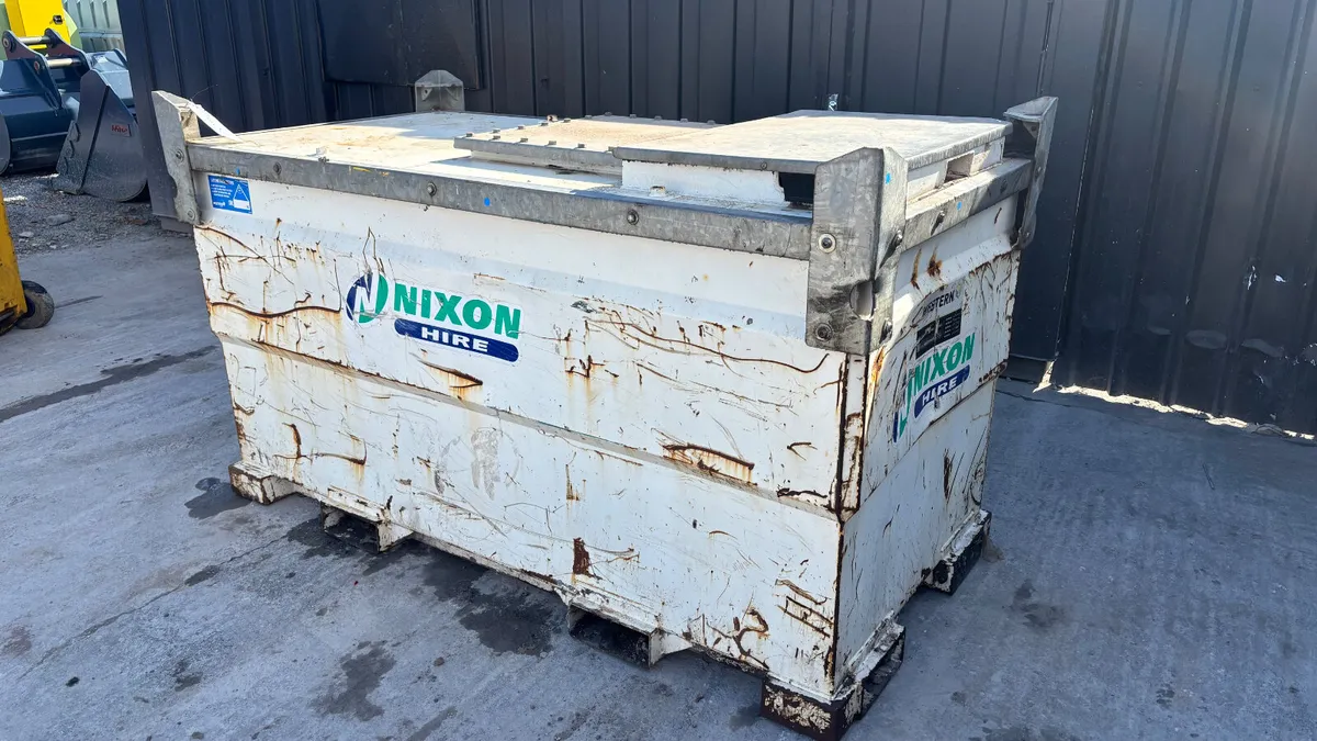 Western 2000L Fuel Bowser - Image 2