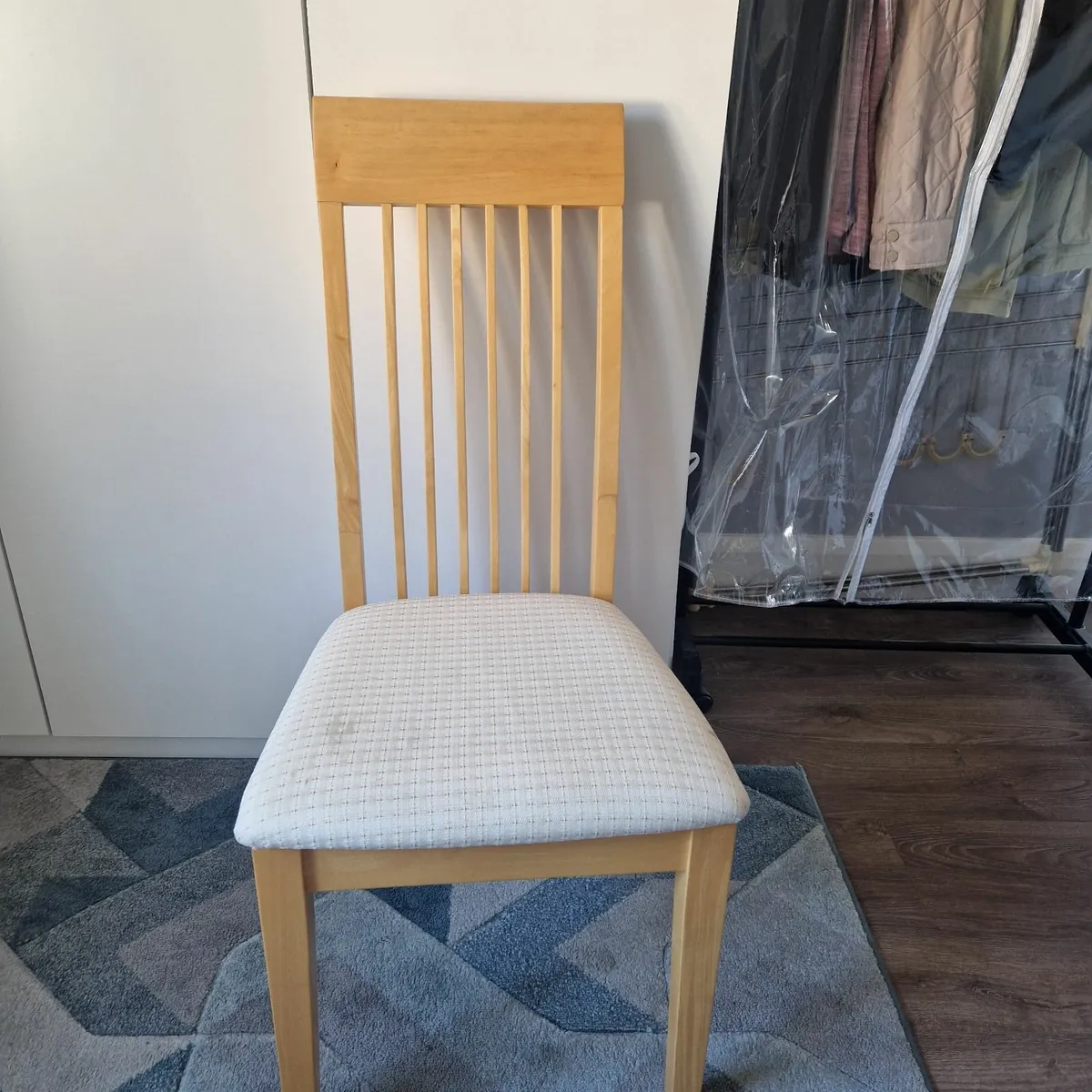 dining table and chairs - Image 4