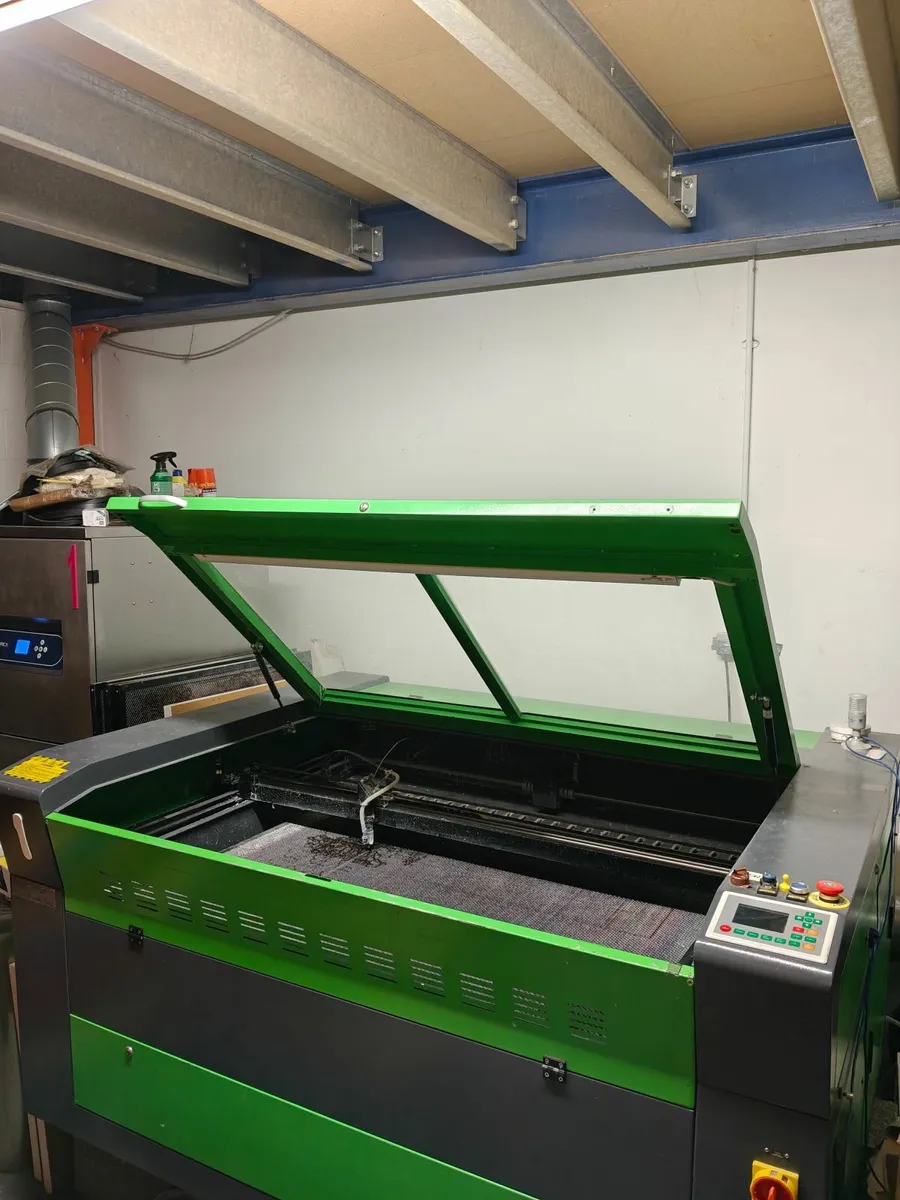 Laser Cutter Engraving Machine - Image 1