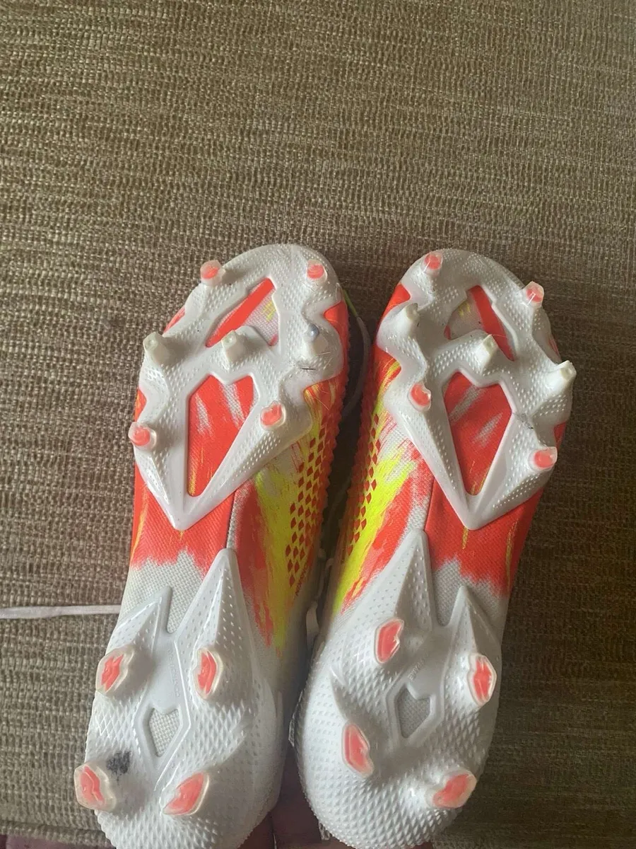 Adidas football boots - Image 4