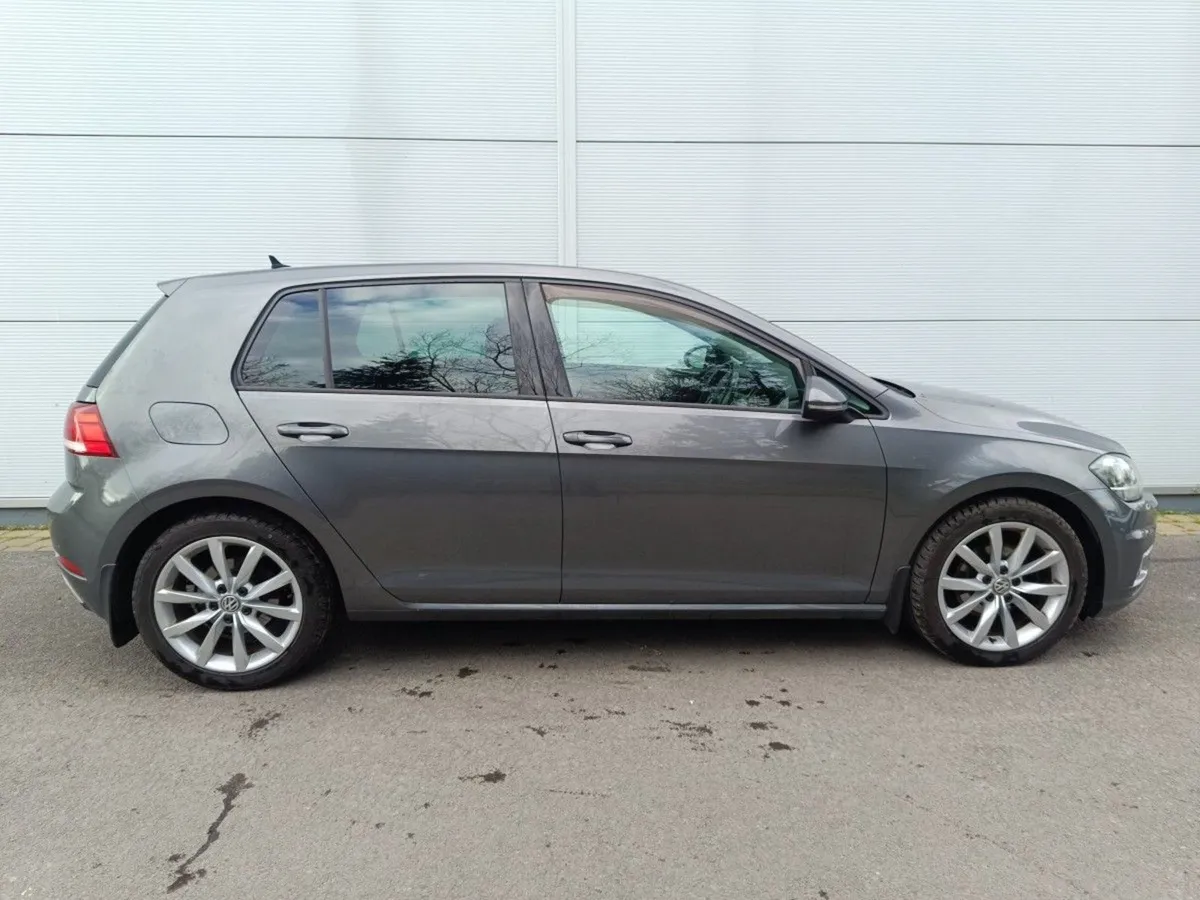 Volkswagen Golf 1.6 TDI 5DR 115HP Highline - Image 2