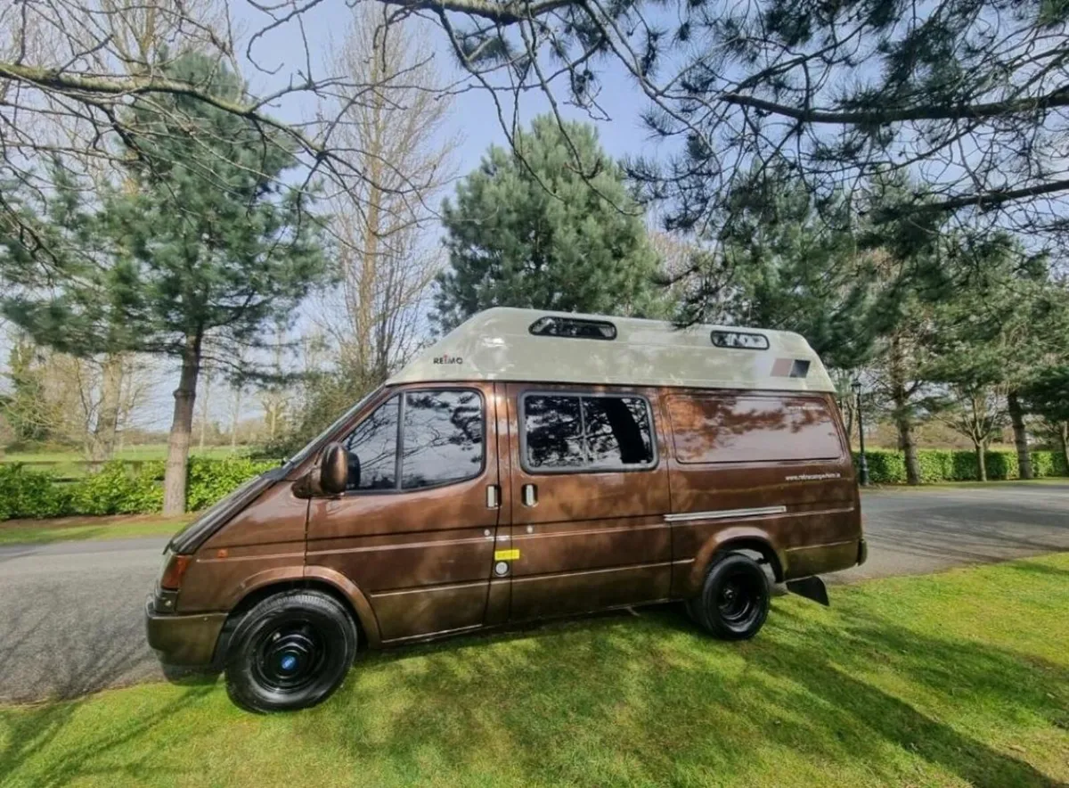 Camper van Ford Transit Restored Vintage - Image 3