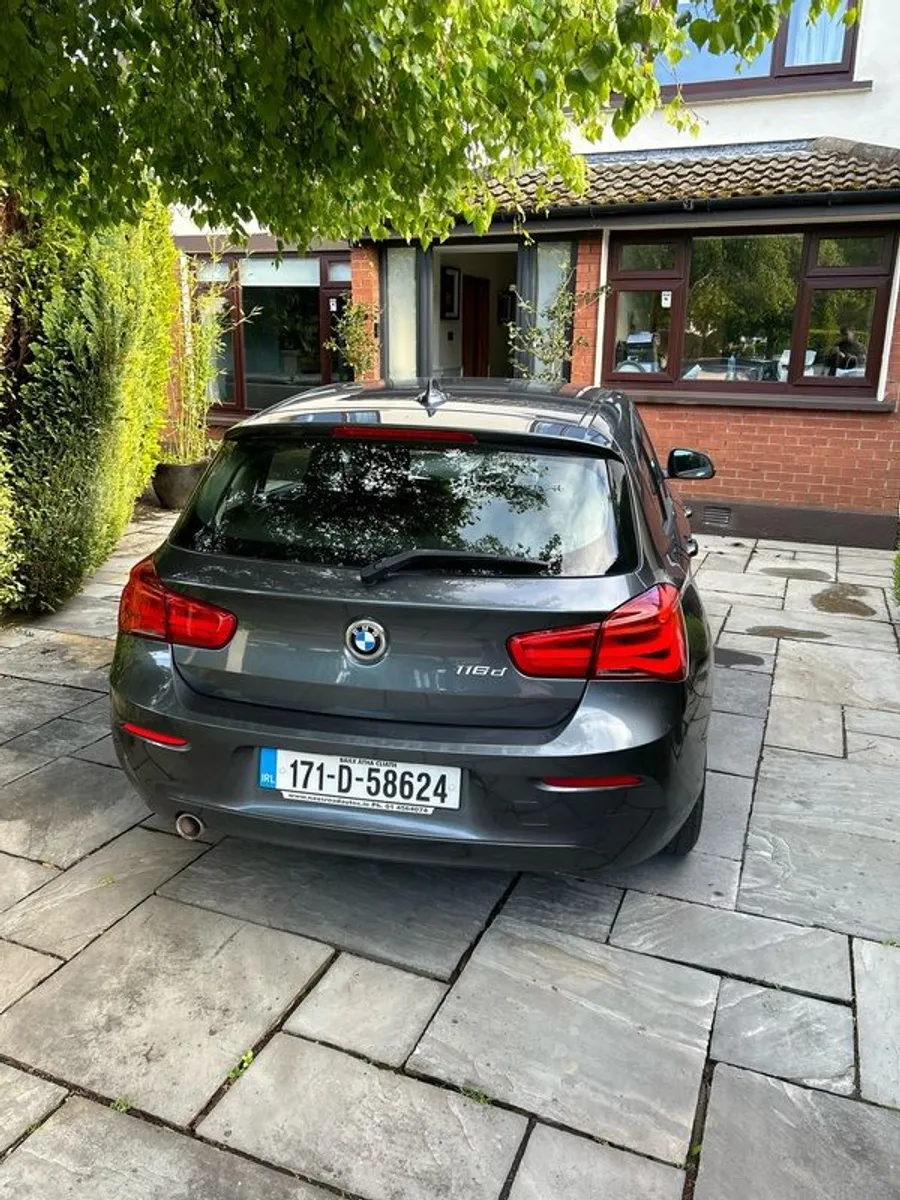 BMW 1 Series 116D Grey - Image 1