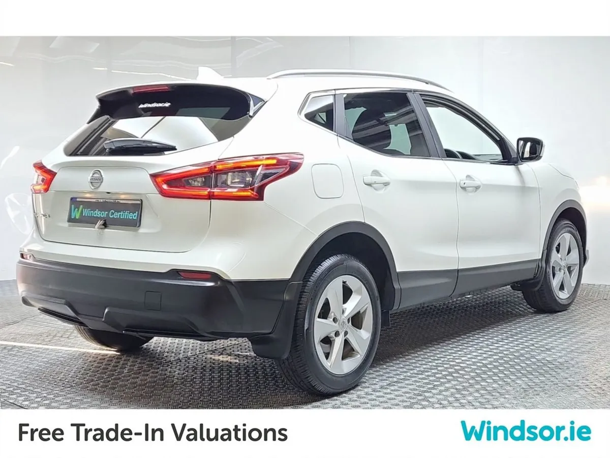 Nissan QASHQAI 1.3 PET SV DCT - Image 3
