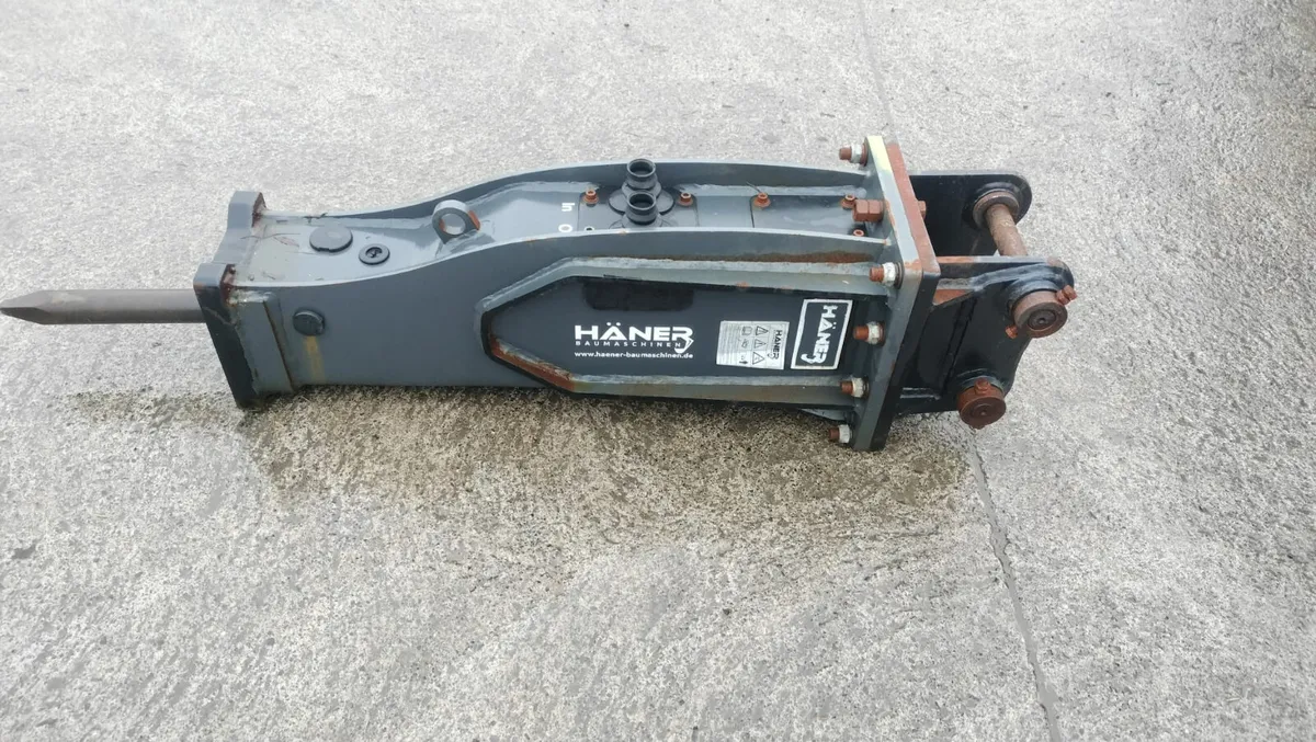 New rockbreaker for a 3 tonne digger - Image 2