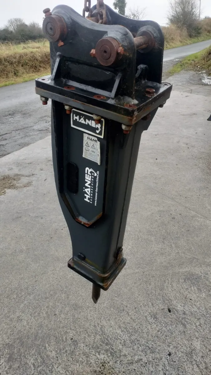 New rockbreaker for a 3 tonne digger - Image 3