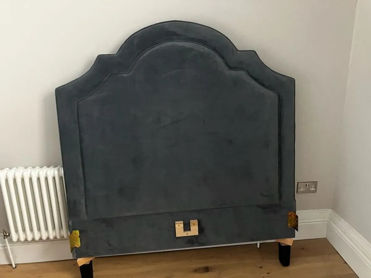 Velvet Headboard - Image 1