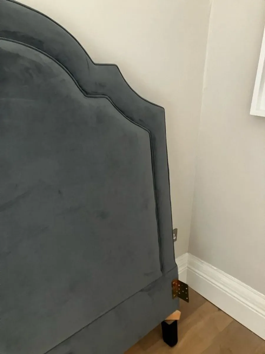 Velvet Headboard - Image 3