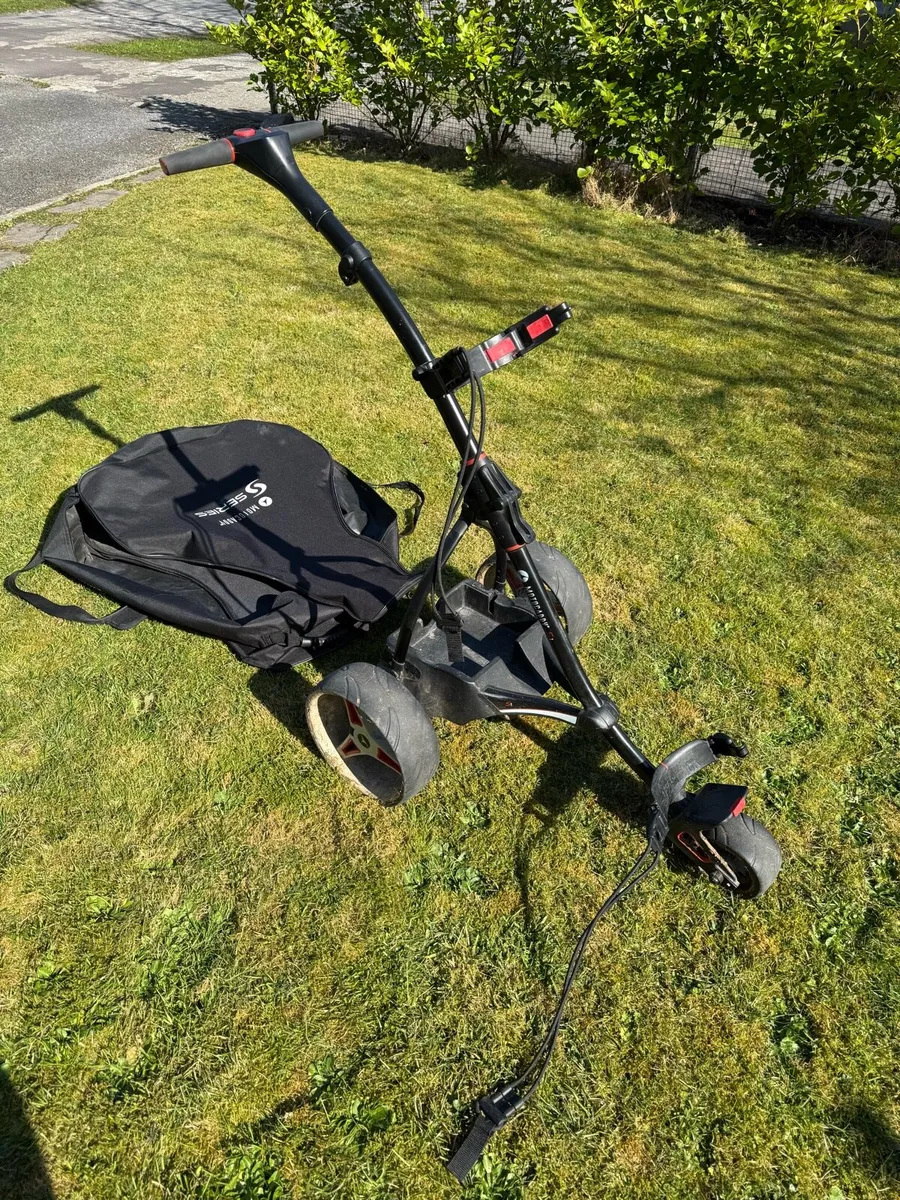 Electric Golf Trolley with travel case - Image 1