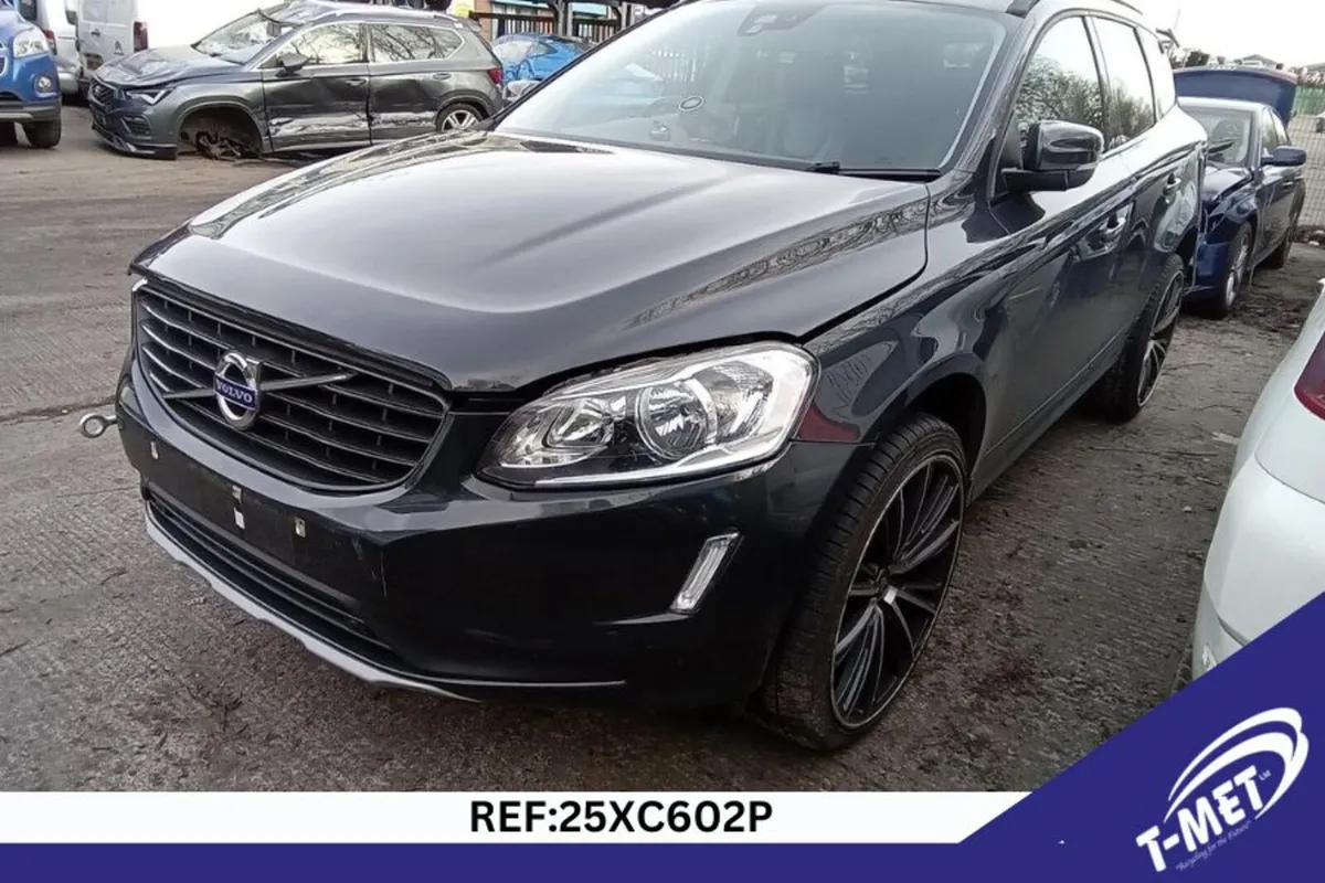 2017 VOLVO XC60 BREAKING FOR PARTS - Image 3