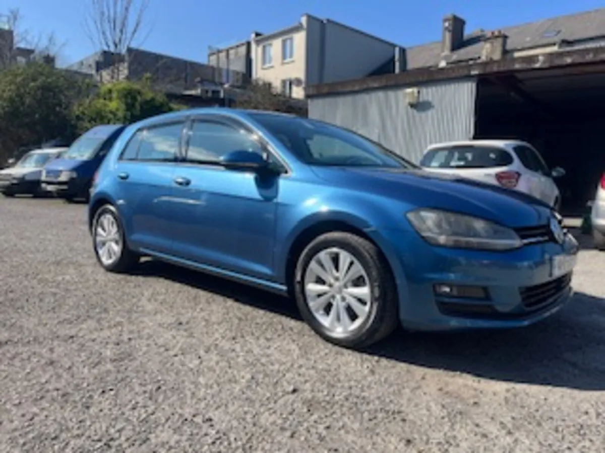 2014 VOLKSAWGEN GOLF COMFORTLINE, AUTOMATIC - Image 1
