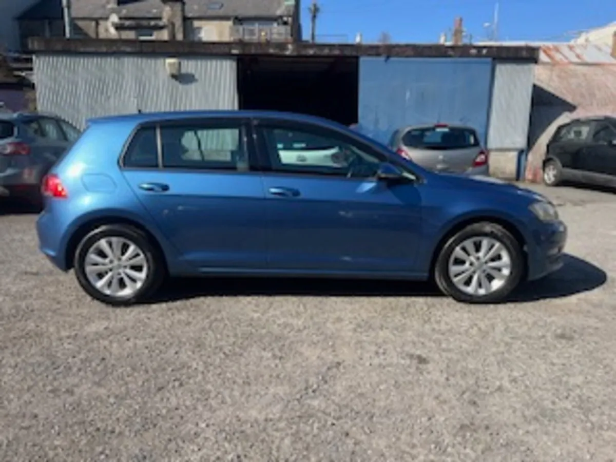 2014 VOLKSAWGEN GOLF COMFORTLINE, AUTOMATIC - Image 2