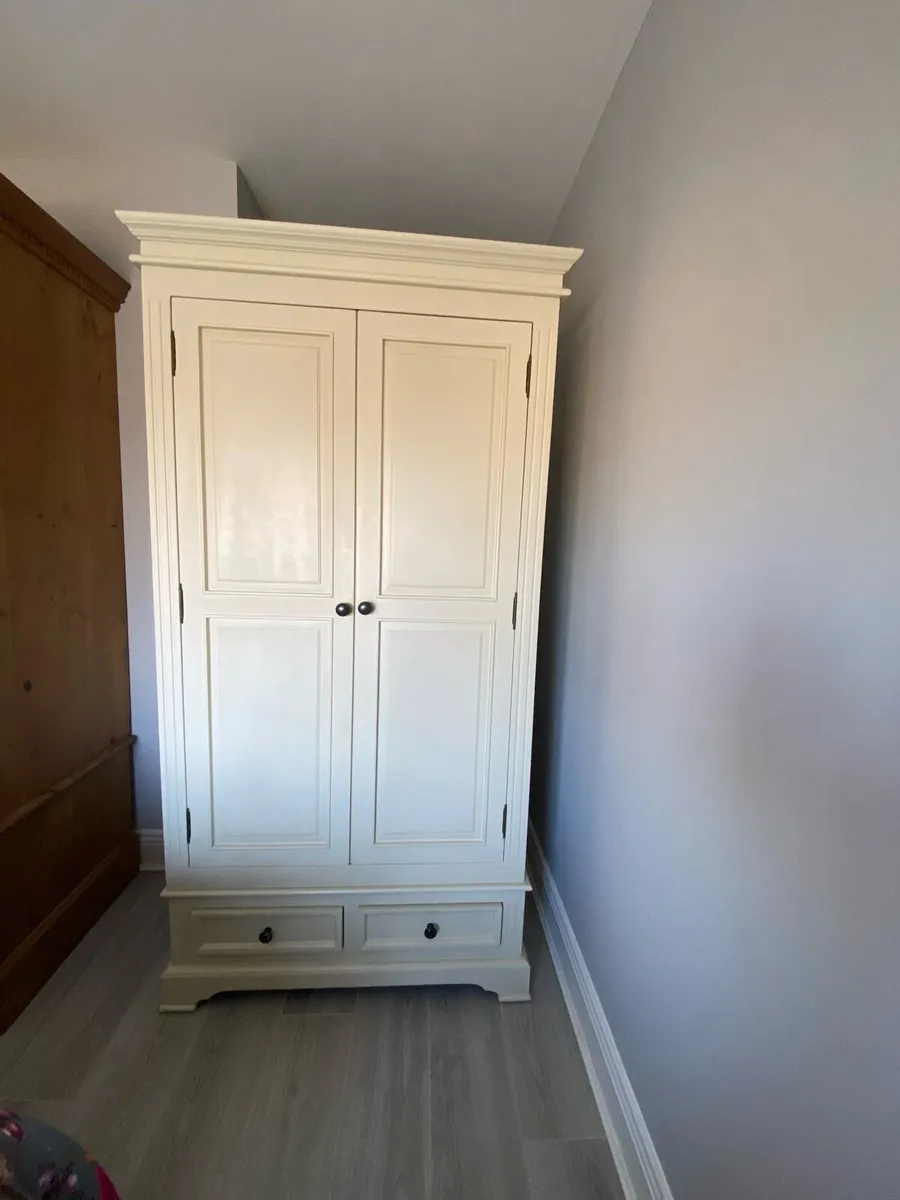 Wardrobe and vanity unit / desk - Image 1